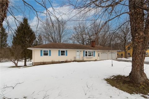 606 Silver Hill Road Newark NY 14513