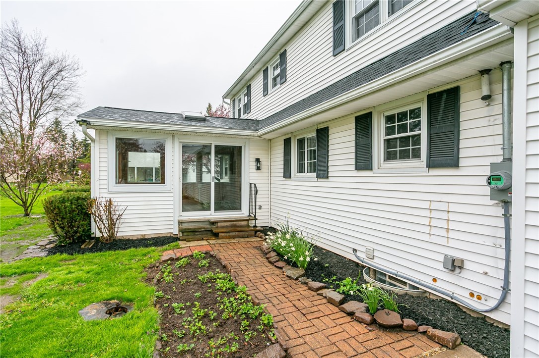 81 Parkway View Vw, Greece, New York image 42