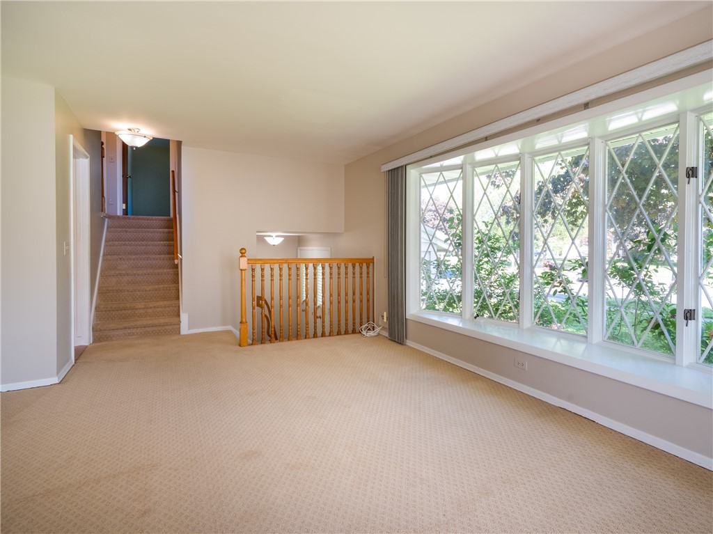 28 Kernwood Drive, Gates, New York image 9
