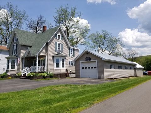 Photo of 32 Park Street, Norwich, NY 13815 (MLS # R1585325)