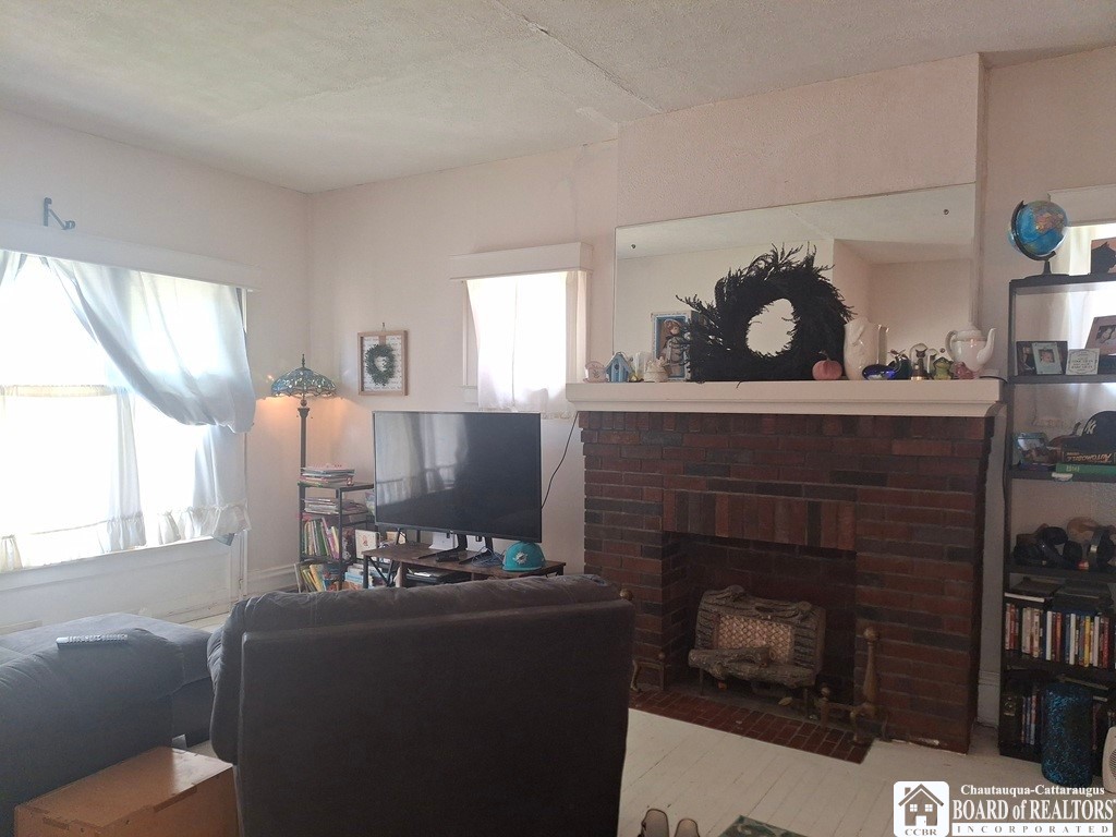 38 Douglas Place, Jamestown, New York image 5