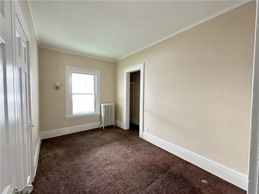 621 Jay Street 619
