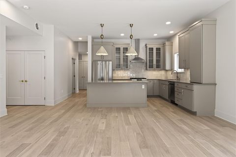 Tiny photo for 640 E Jefferson Avenue #H-2, Perinton, NY 14450 (MLS # R1659942)