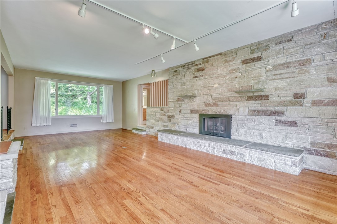 770 Van Voorhis Avenue