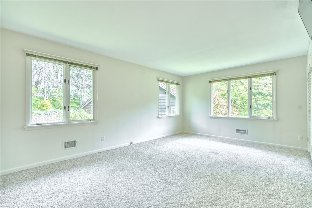 770 Van Voorhis Avenue, Irondequoit, New York image 19