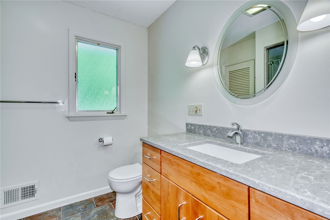 770 Van Voorhis Avenue, Irondequoit, New York image 31