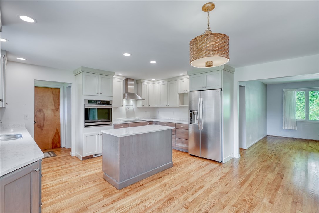 770 Van Voorhis Avenue, Irondequoit, New York image 10