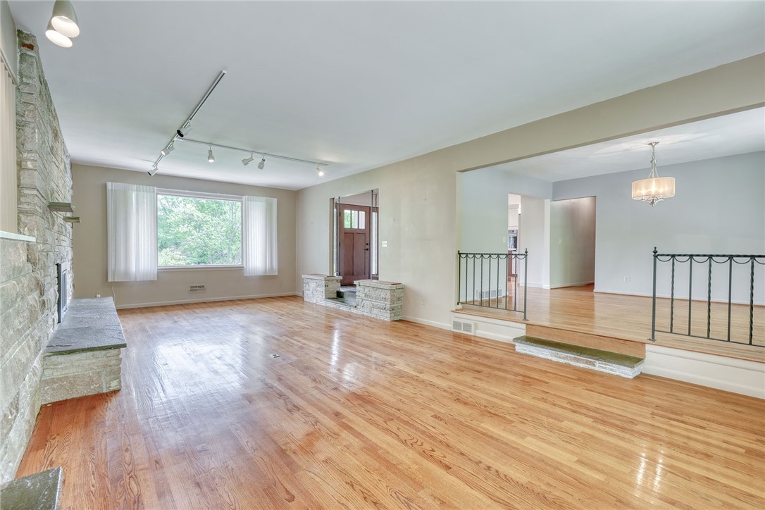 770 Van Voorhis Avenue, Irondequoit, New York image 13
