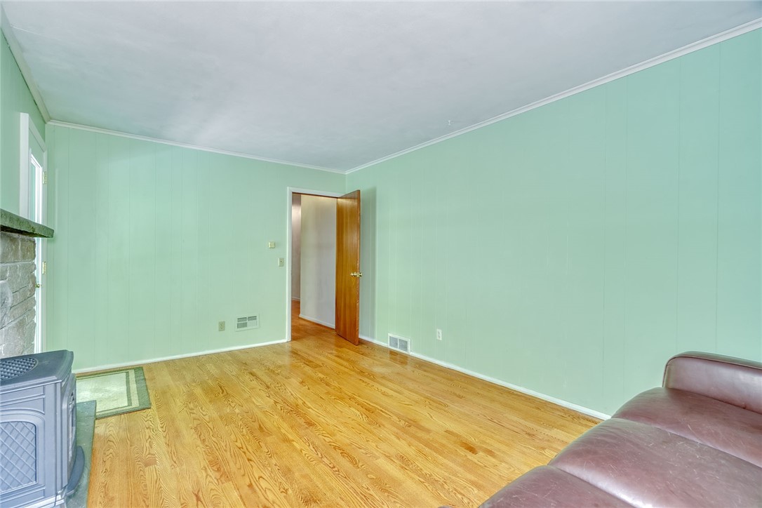 770 Van Voorhis Avenue, Irondequoit, New York image 30