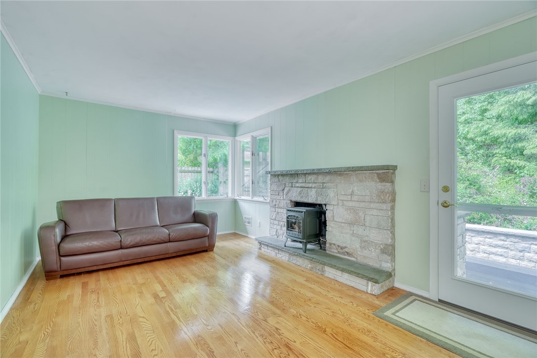 770 Van Voorhis Avenue, Irondequoit, New York image 28