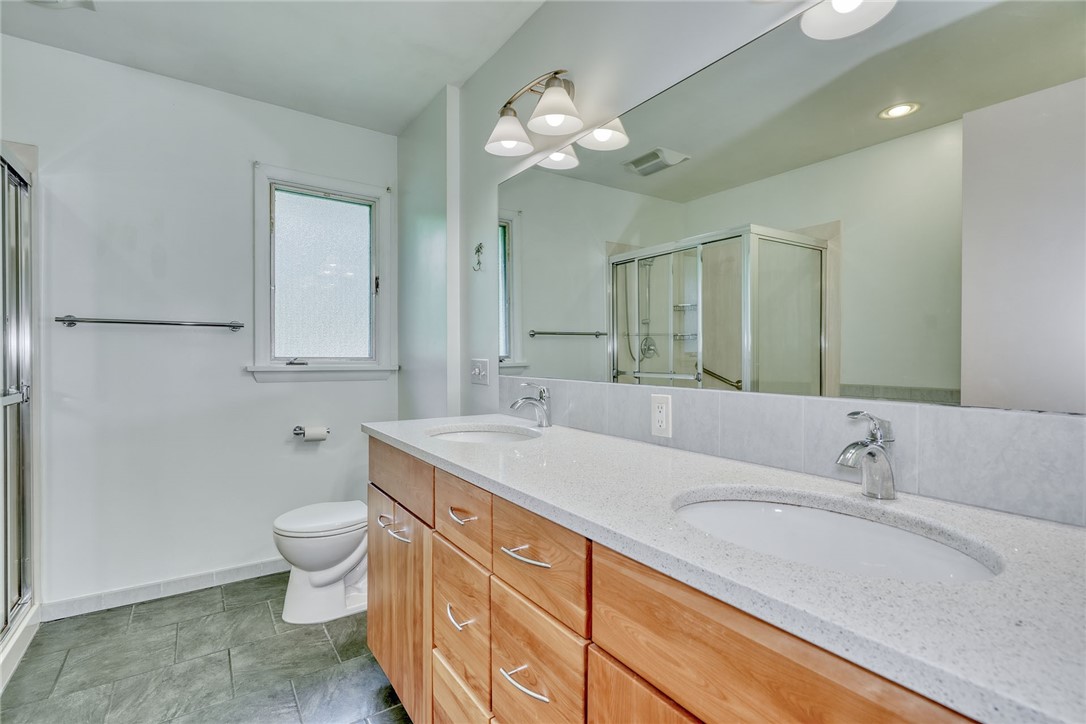 770 Van Voorhis Avenue, Irondequoit, New York image 22
