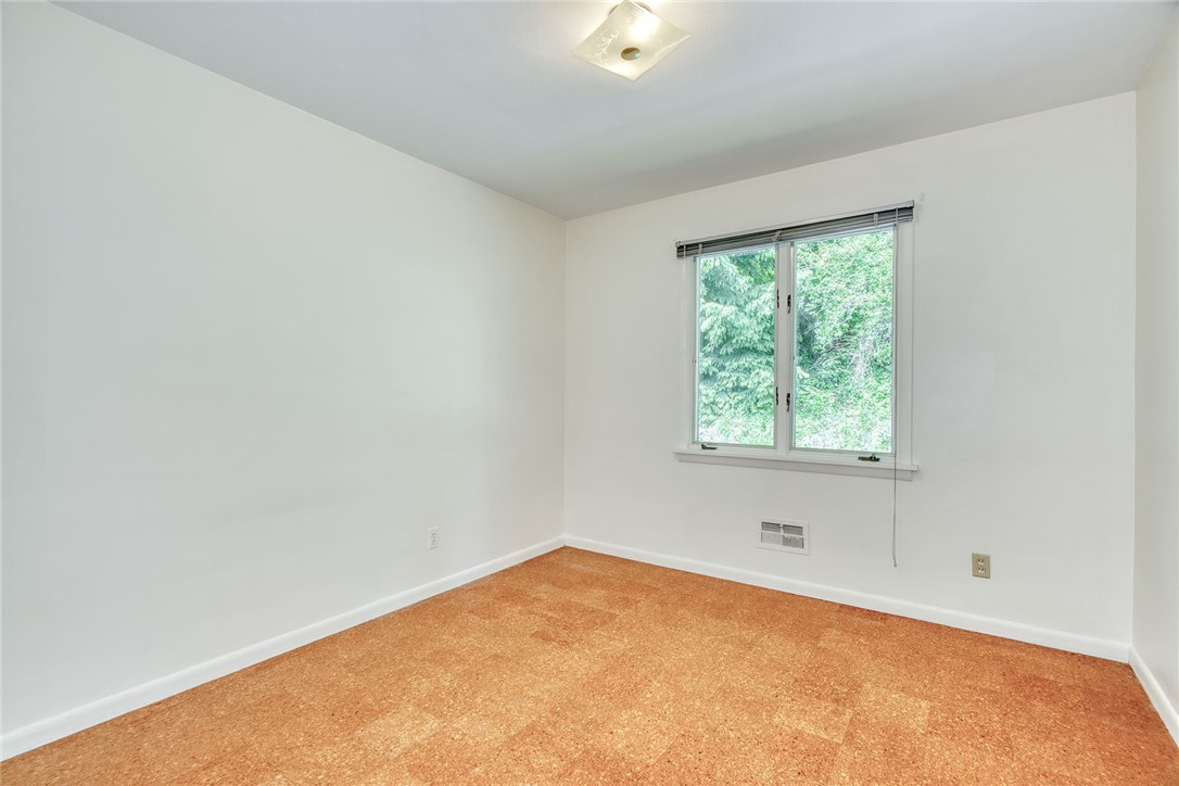770 Van Voorhis Avenue, Irondequoit, New York image 25