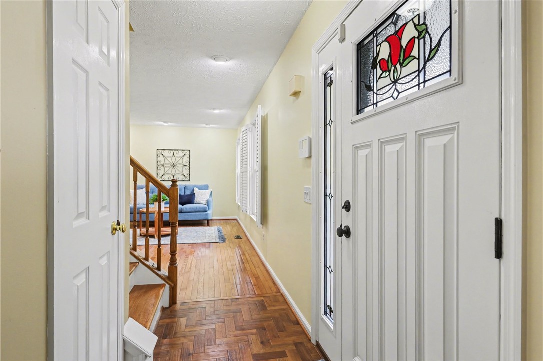 921 Basswood Dr