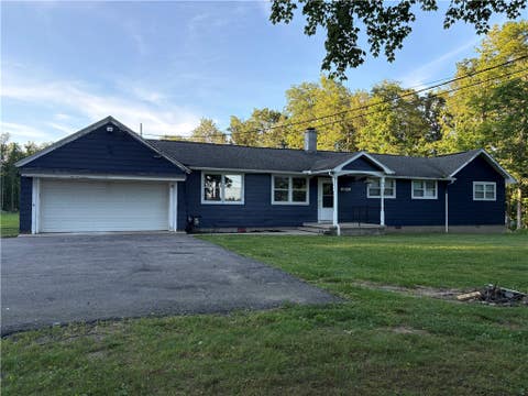 Homes For Sale - 4073 Warner Road<br/> Marion, NY 14505