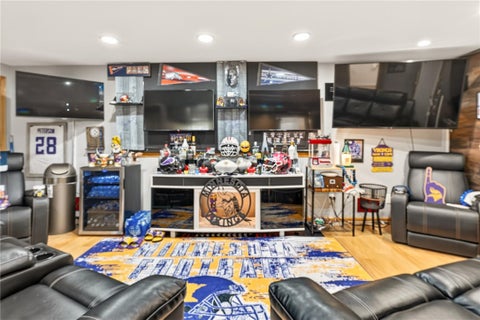 Tiny photo for 193 Meadow Circle, Irondequoit, NY 14609 (MLS # R1724203)