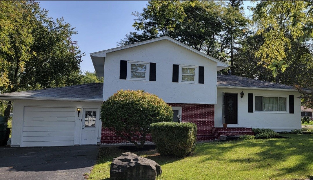 180 Fleetwood Drive, Irondequoit, New York image 3