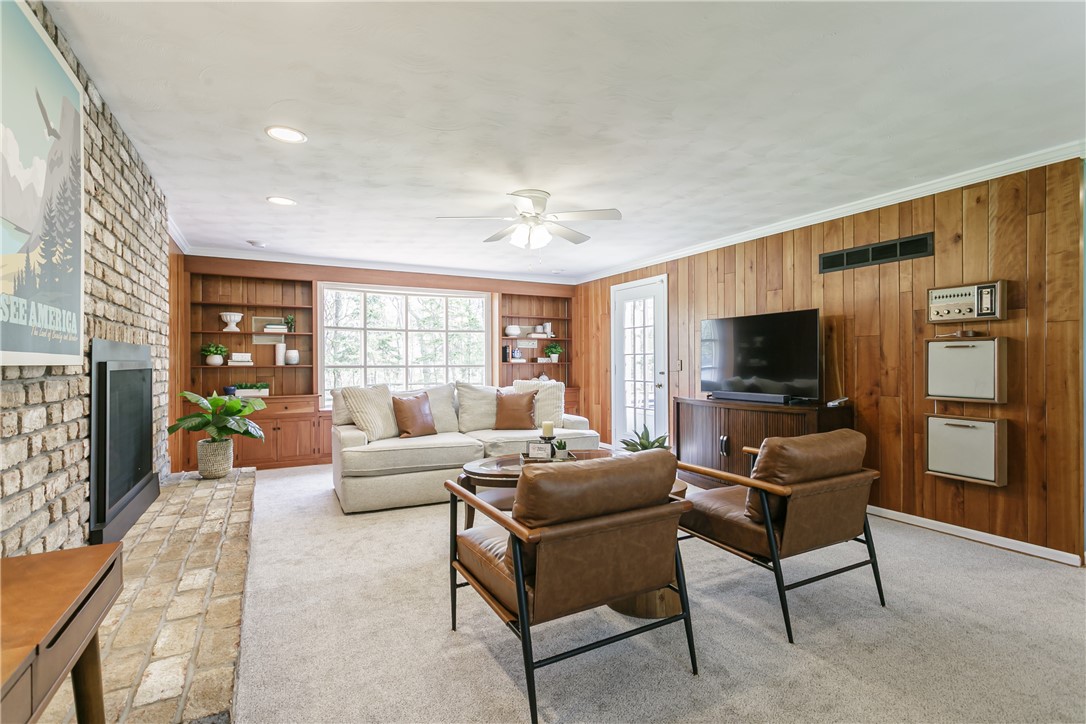 582 Pineglen Drive, Webster, New York image 20