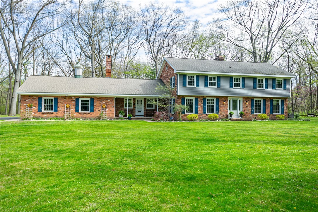 Search Properties 2 582 pineglen drive