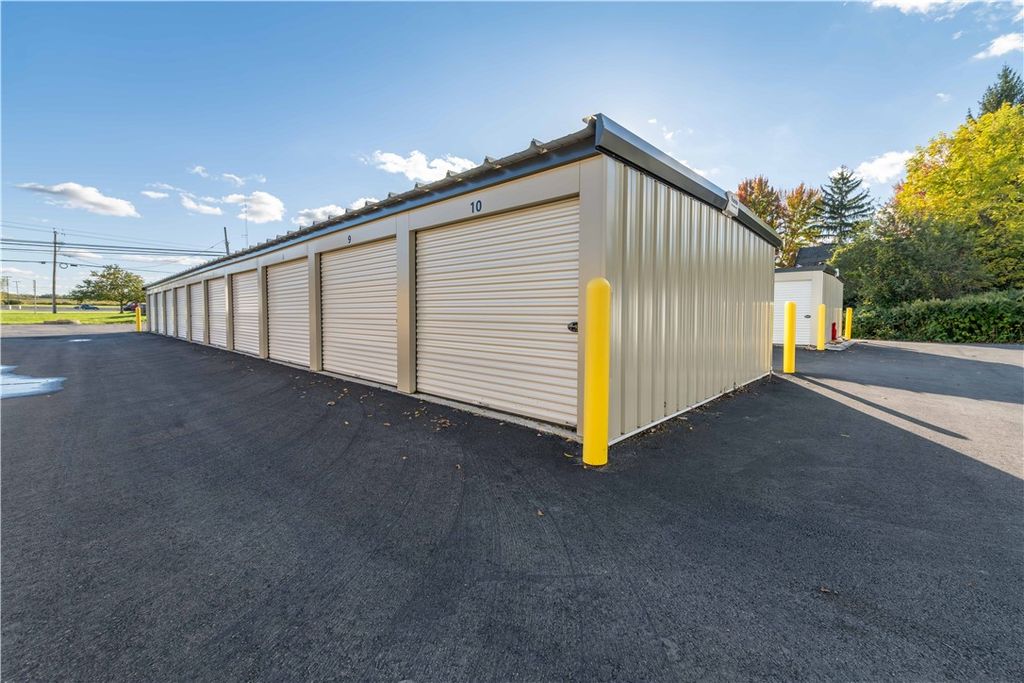 Photo of 449 West Avenue, Albion, NY 14411 (MLS # R1643622)