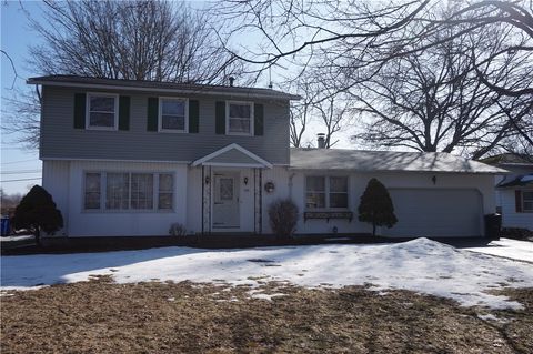 Photo of 100 Rusty Lane, Greece, NY 14626 (MLS # R1664337)