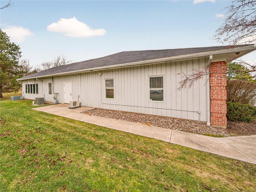 Photo of 790 Ayrault Road, Perinton, NY 14450 (MLS # R1658253)