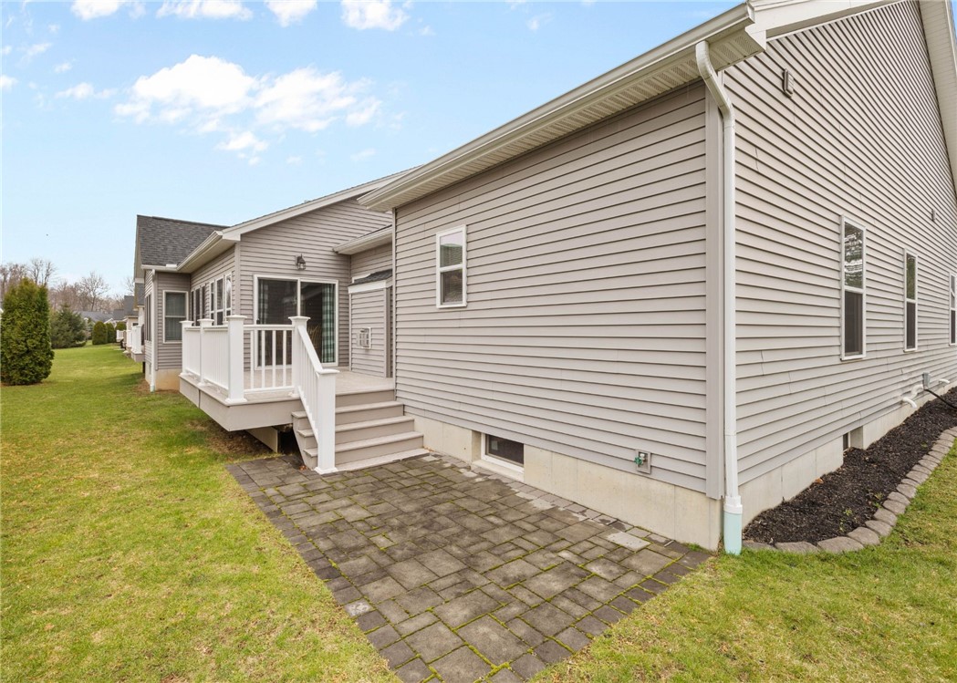 1049 Railway Crossing, Webster, New York image 36