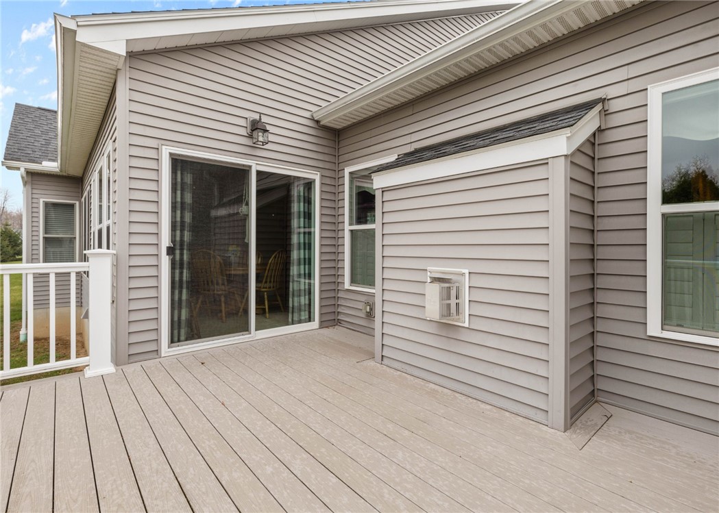 1049 Railway Crossing, Webster, New York image 35