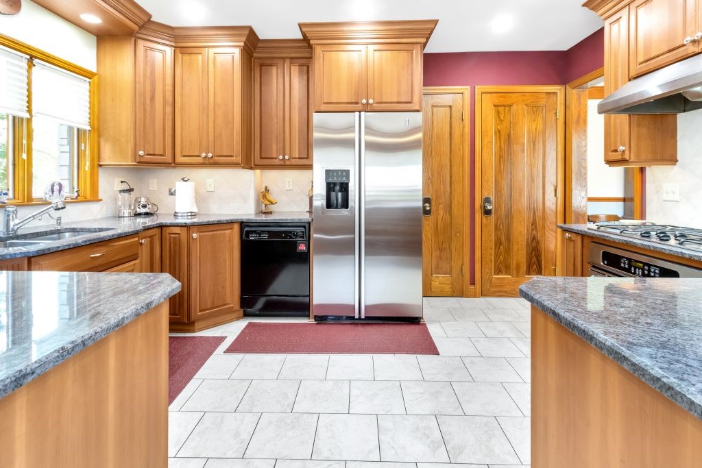 3535 Monroe Avenue, Pittsford, New York image 9