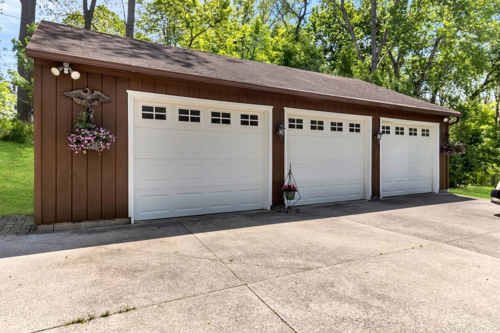 Search Properties 1 3535 monroe avenue