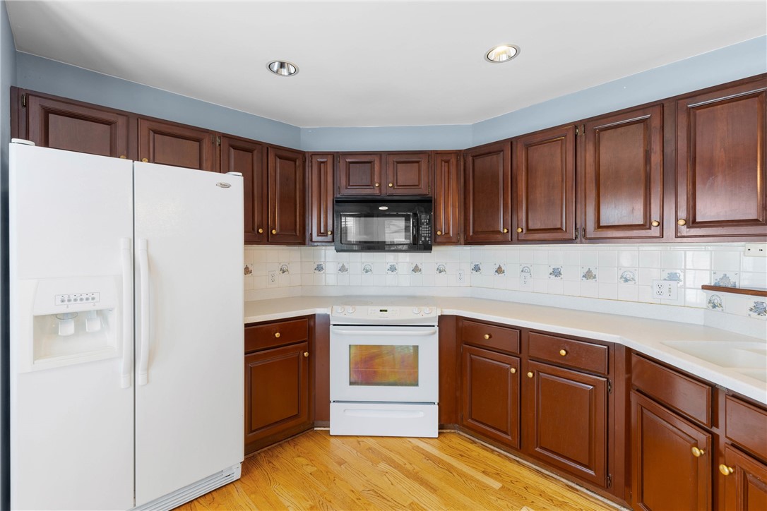 91 Legacy Oak Trl, Henrietta, New York image 14