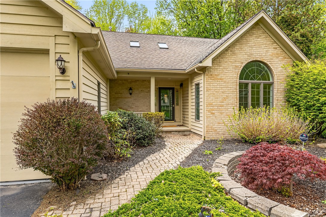 472 Maplewoods Ln