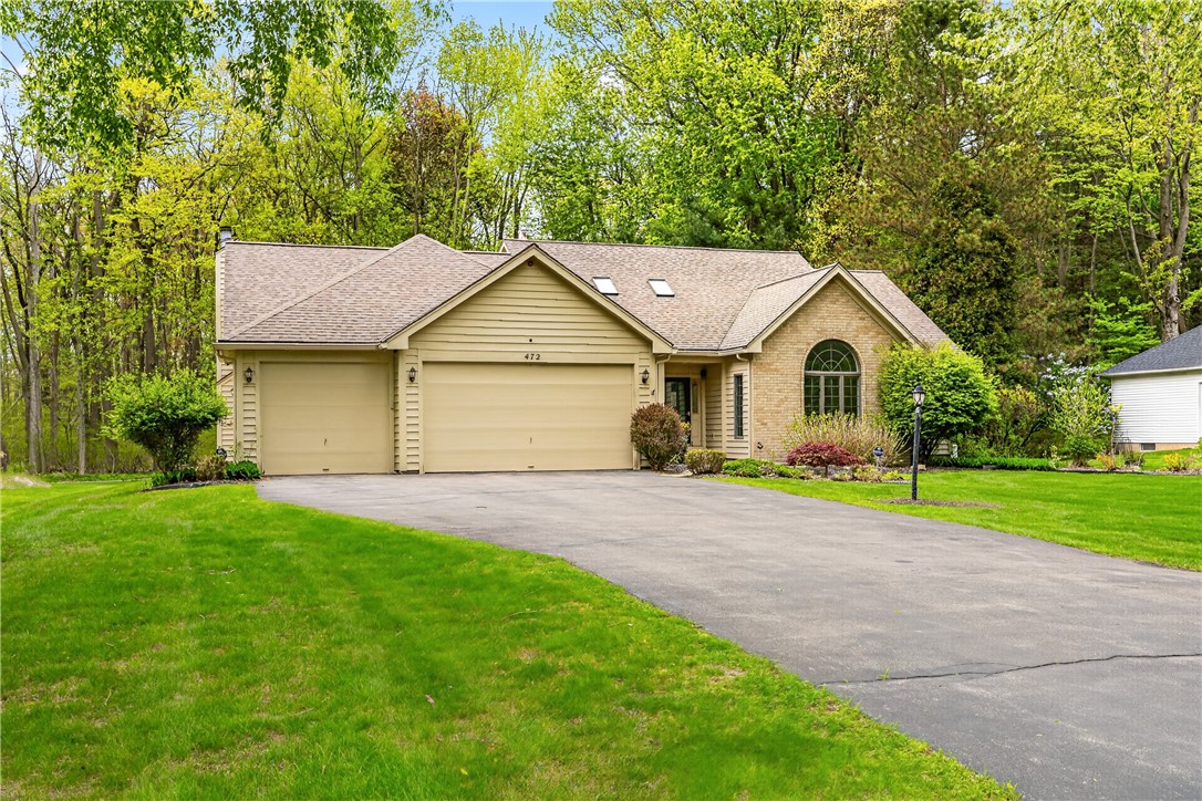472 Maplewoods Ln