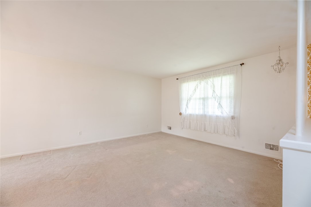 558 Fetzner Road, Greece, New York image 6