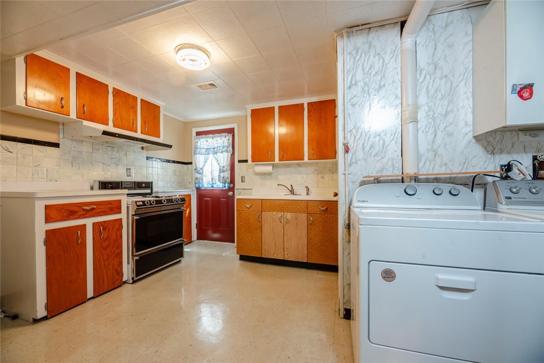 558 Fetzner Road, Greece, New York image 28