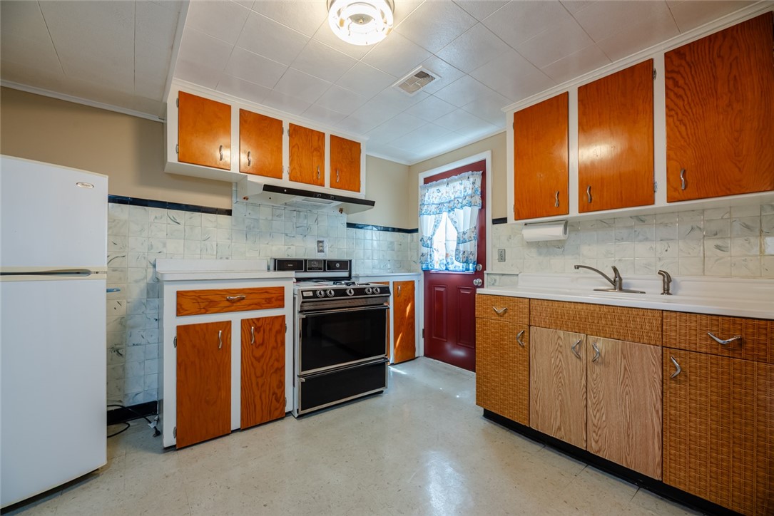 558 Fetzner Road, Greece, New York image 30