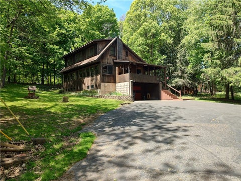 Homes For Sale - 80 Pearl Street<br/> Lyons, NY 14489