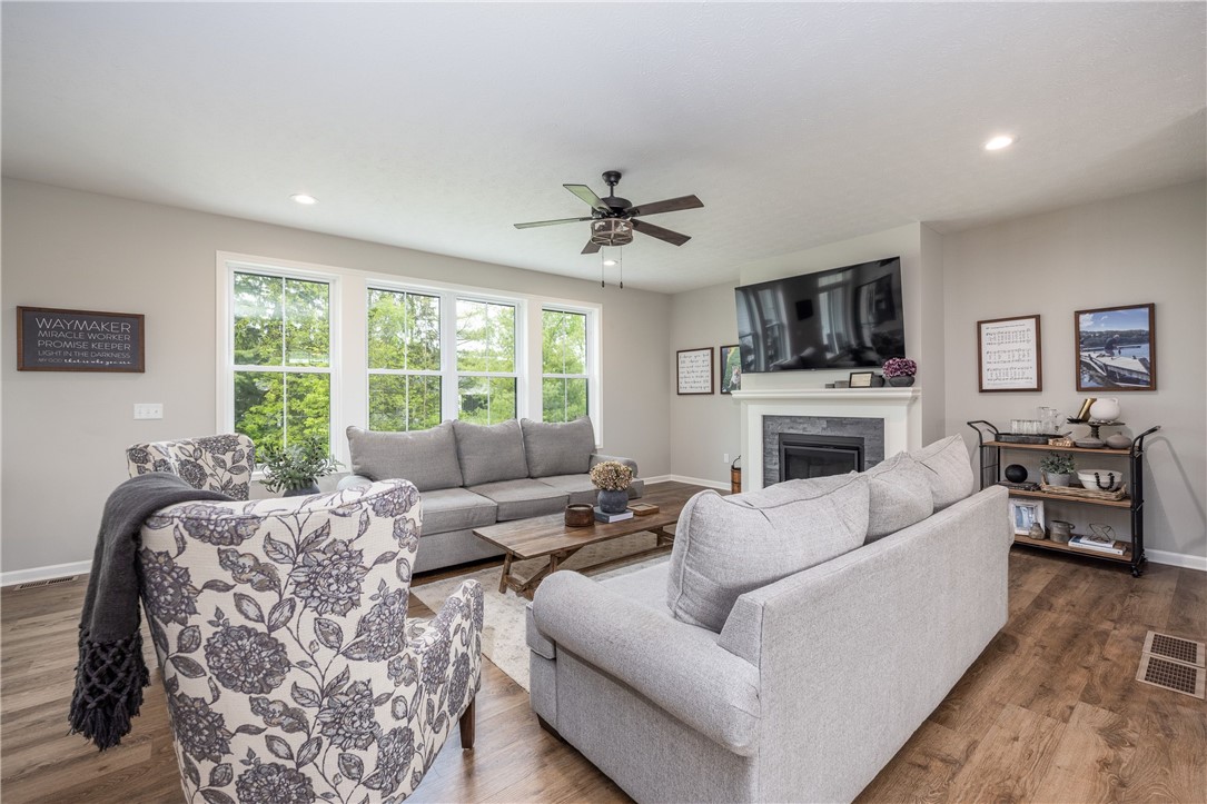 8 Colten Court Ct, Penfield, New York image 13
