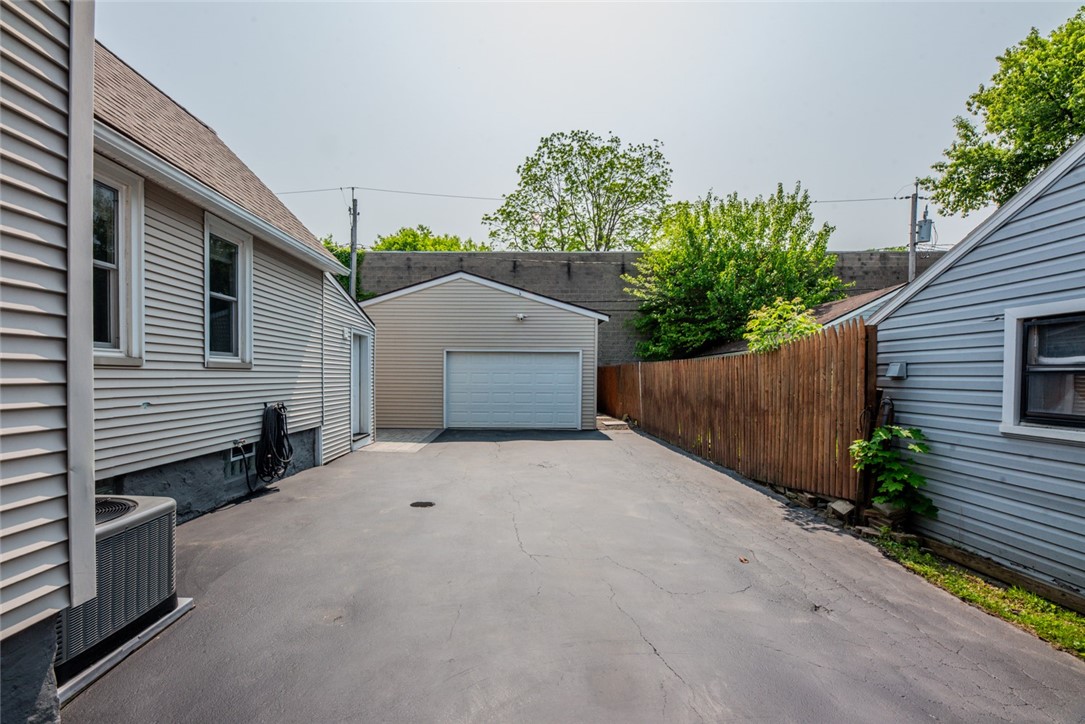 54 Bloomfield Pl Pl, Rochester, New York image 39