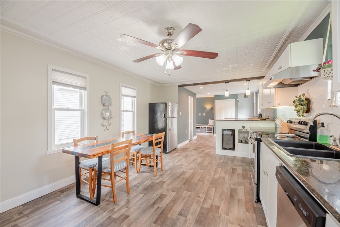 54 Bloomfield Pl Pl, Rochester, New York image 24