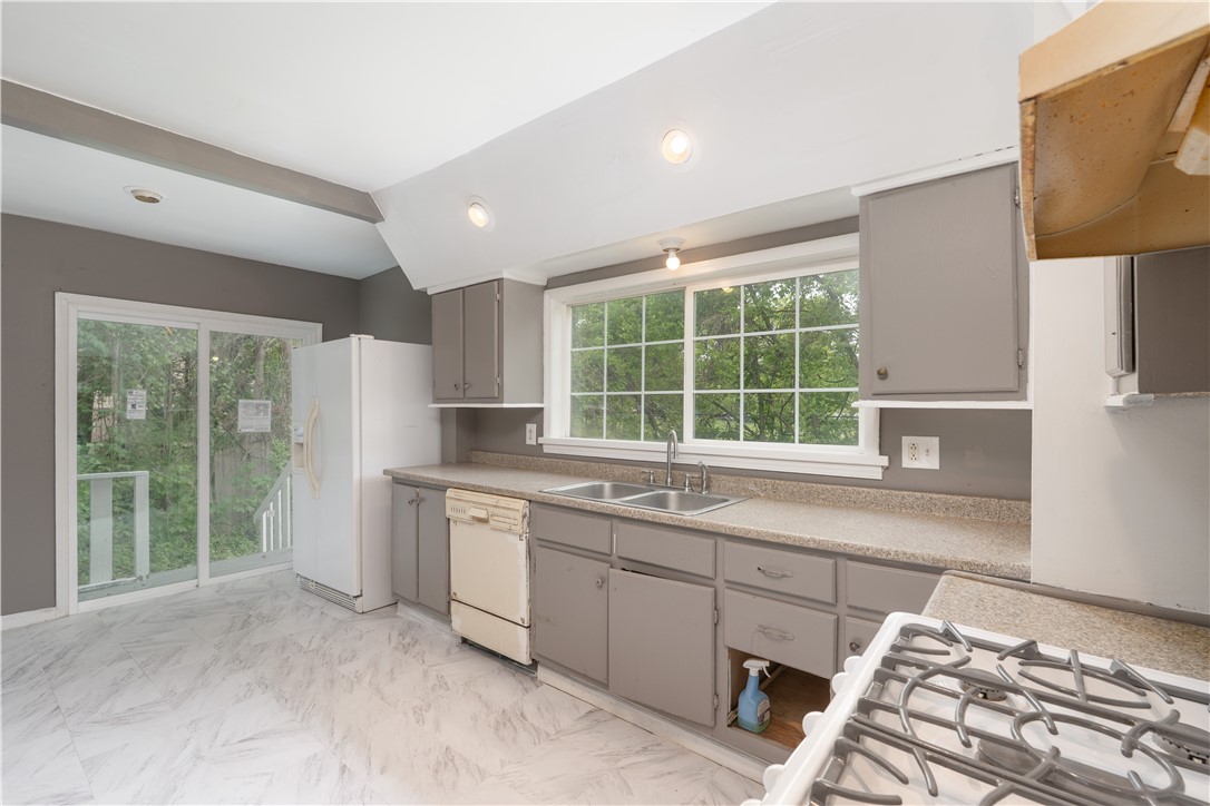 135 Gardiner Avenue, Rochester, New York image 14