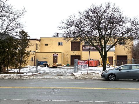 Photo of 88 University Avenue, Rochester, NY 14605 (MLS # R1658075)