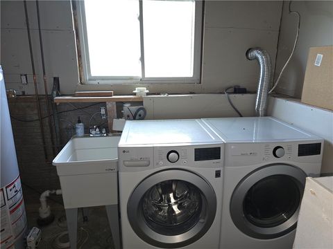 Tiny photo for 55 Agar Avenue, Henrietta, NY 14467 (MLS # R1684788)