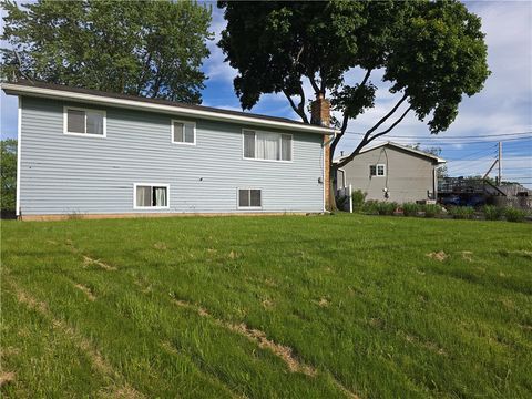 Tiny photo for 55 Agar Avenue, Henrietta, NY 14467 (MLS # R1684788)