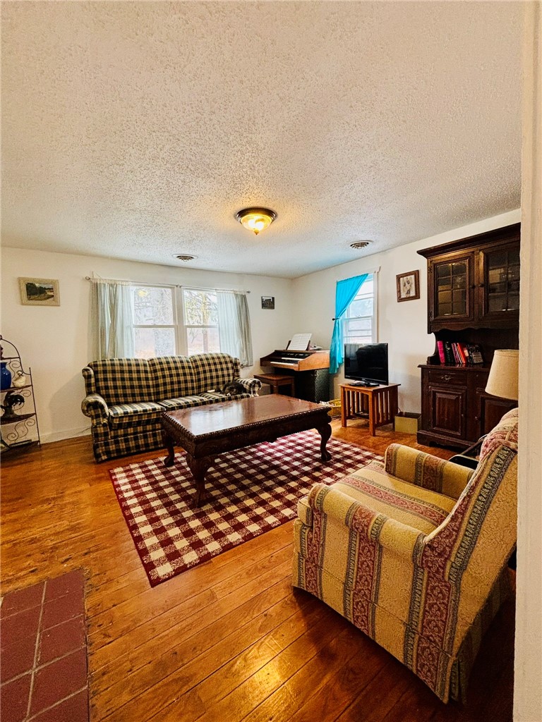 4900 Meads Creek Road