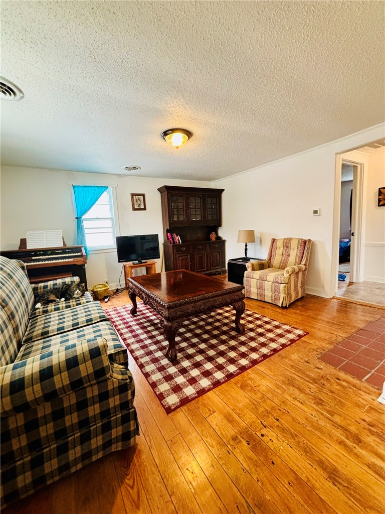 4900 Meads Creek Road