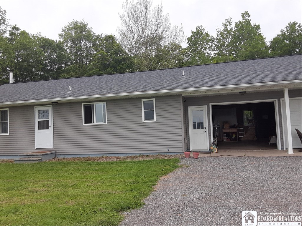 9165 Hebner Hill Road, Otto, New York image 1