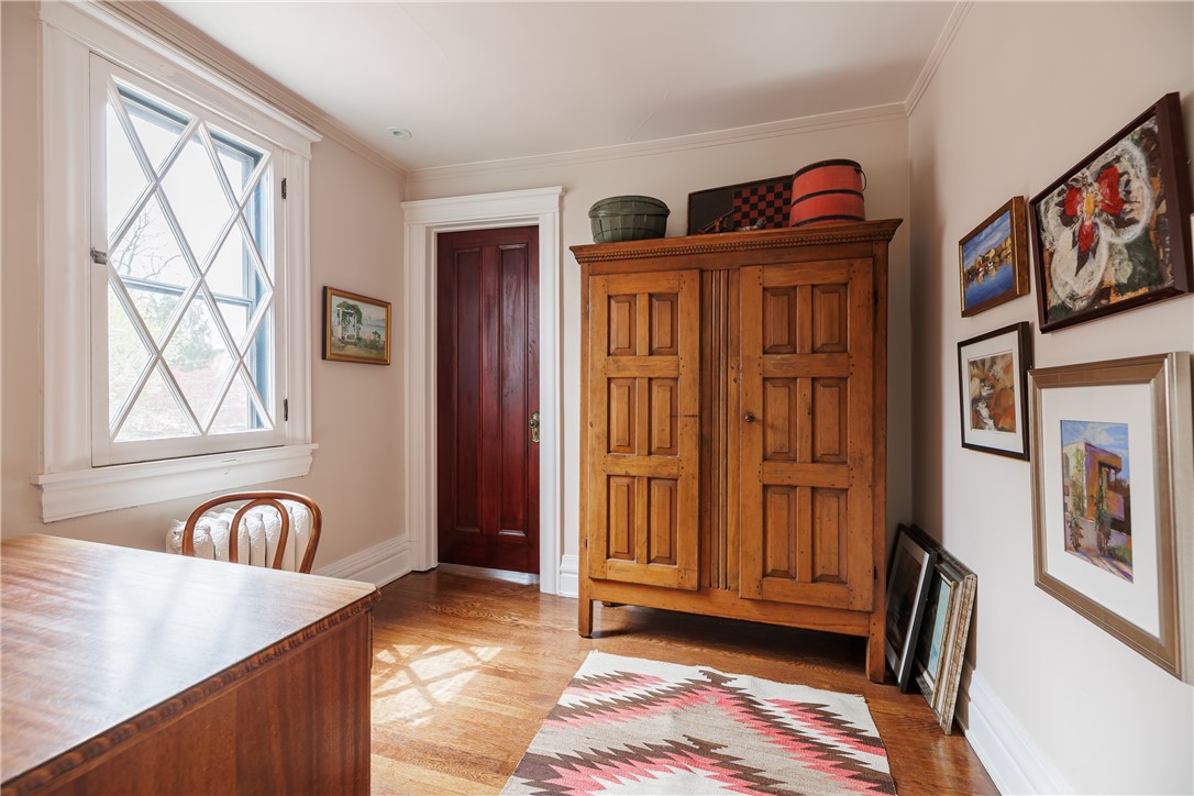 393 Westminster Road, Rochester, New York image 32