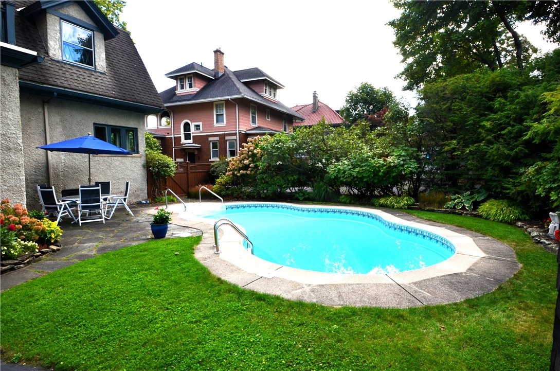 393 Westminster Road, Rochester, New York image 45