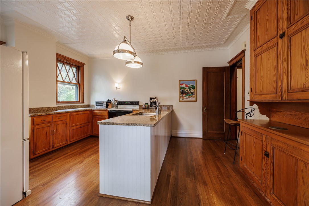 393 Westminster Road, Rochester, New York image 14