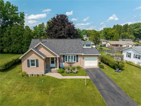 Homes For Sale - 32 Eric Street<br/> Norwich, NY 13815